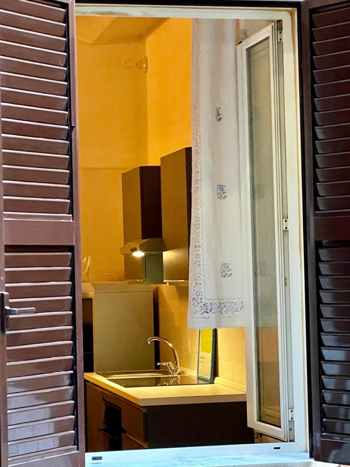 Domus Gaia Apartment Rome Bagian luar foto